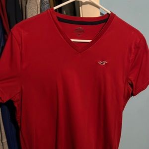 Hollister tee